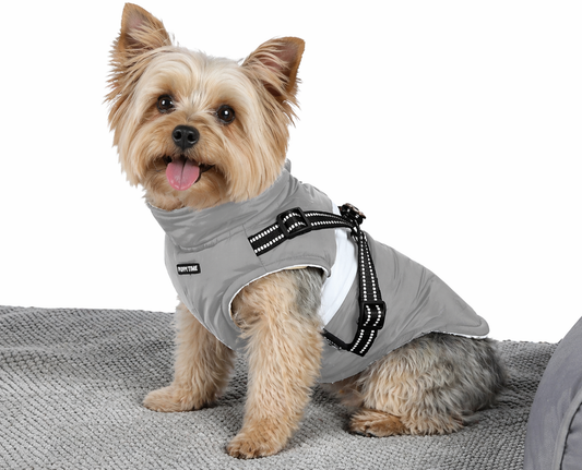 Abrigo para perro con arnés integrado. Color gris